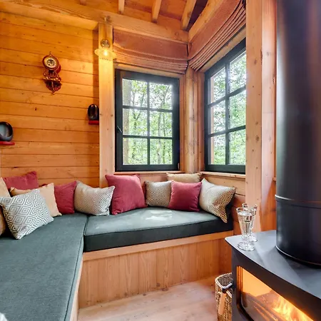 Les Des Dolimarts 3* Bohan