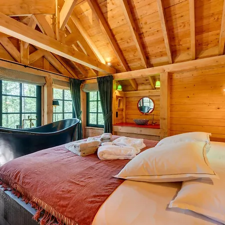 Les Des Dolimarts 3*