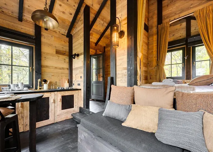 Les Des Dolimarts 3* Bohan